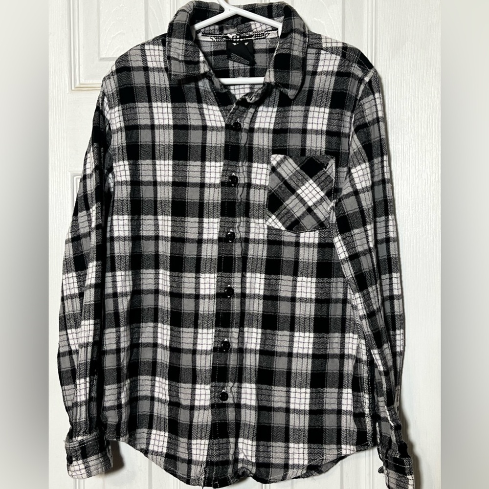 Shaun White Boys Youth M Plaid Flannel Button Up Shirt Black/White/Purple